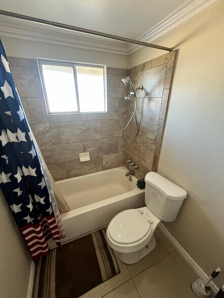 Building Photo - 15392 Morada Rd