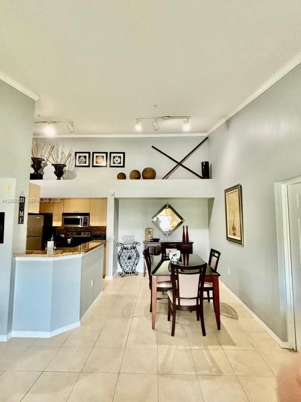 Building Photo - 120 Villa Cir