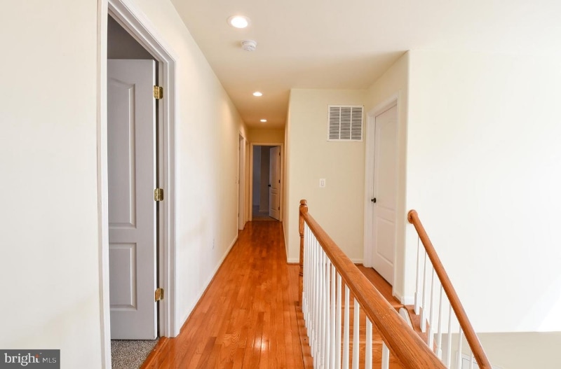 Building Photo - 542 Windermere Drive