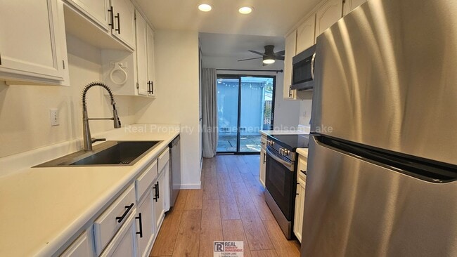 Building Photo - Coming Soon: Updated 2BR Townhome w/ Private Fenced Patio & Garage – Cameron Park