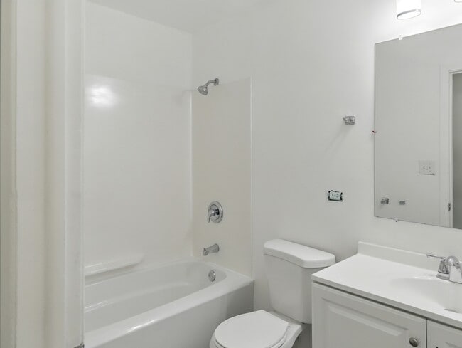 Building Photo - 17704 Grandview Dr