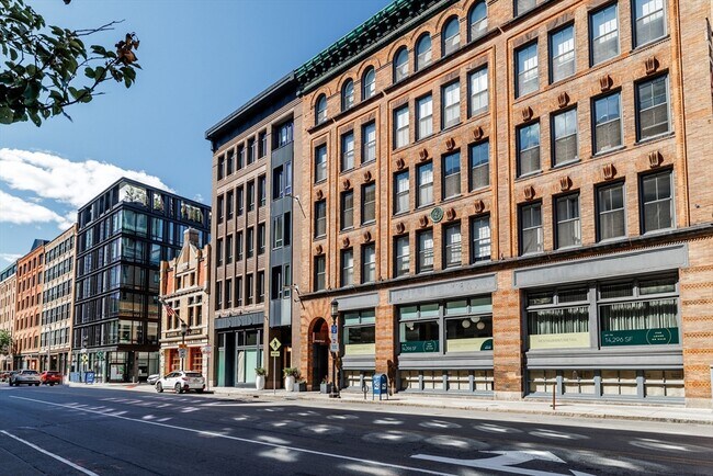 Building Photo - 346 Congress St