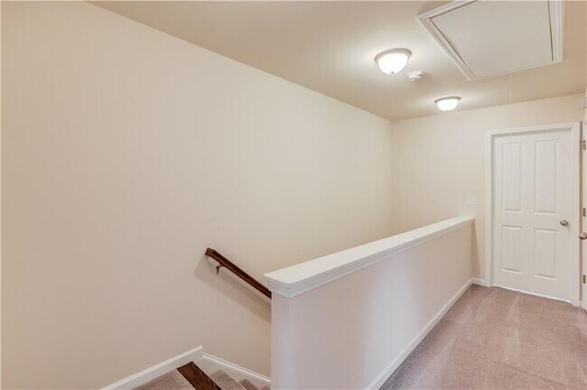 Building Photo - 4258 Tacoma Trce