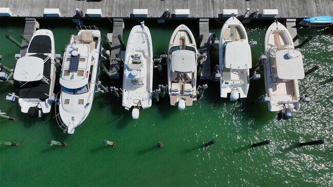 Building Photo - 988 Blvd of the Arts