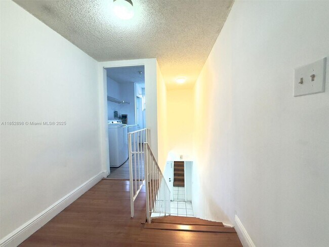 Building Photo - 20 NW 87th Ave