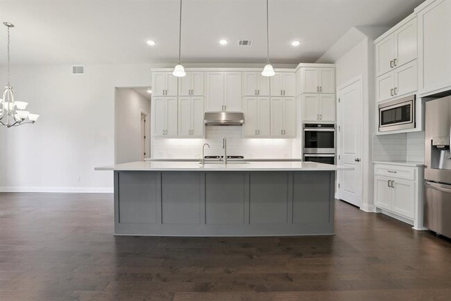 Building Photo - 19304 Summit Glory Trl