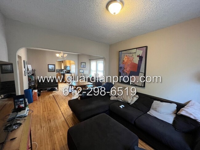 Building Photo - House Available October 1, Updated Kitchen...