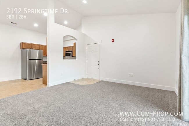 Building Photo - 2192 Springtime Dr