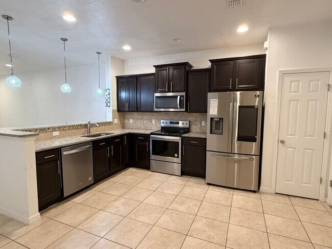 Building Photo - 1288 Pavia Dr