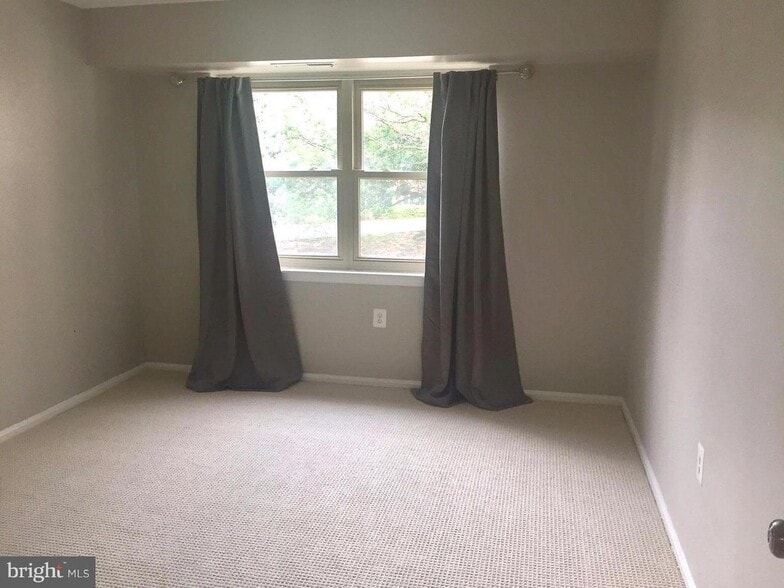 Building Photo - 401 N Beauregard St