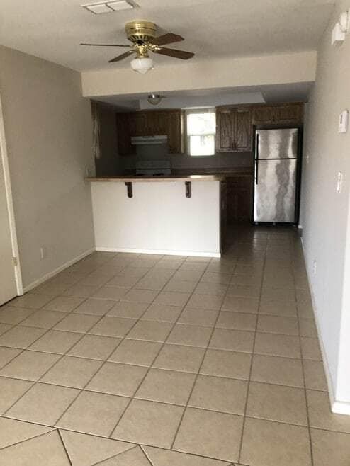 Building Photo - 213 E Upas Ave