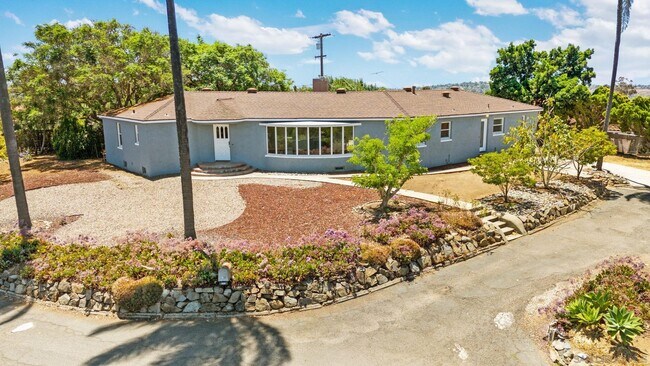 Building Photo - 2530 Pruett Dr