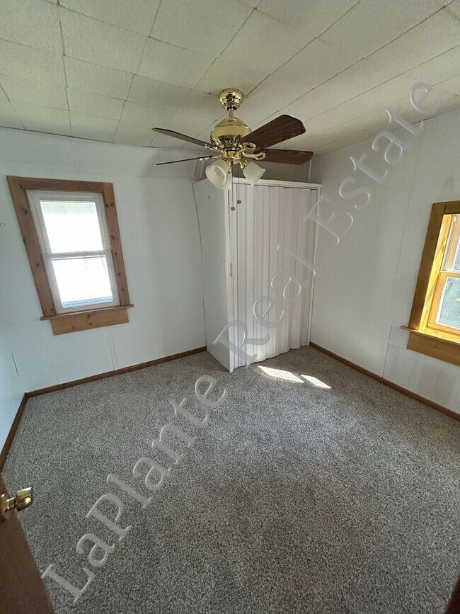 Building Photo - Cozy 3-Bedroom Home Ready for Move-In