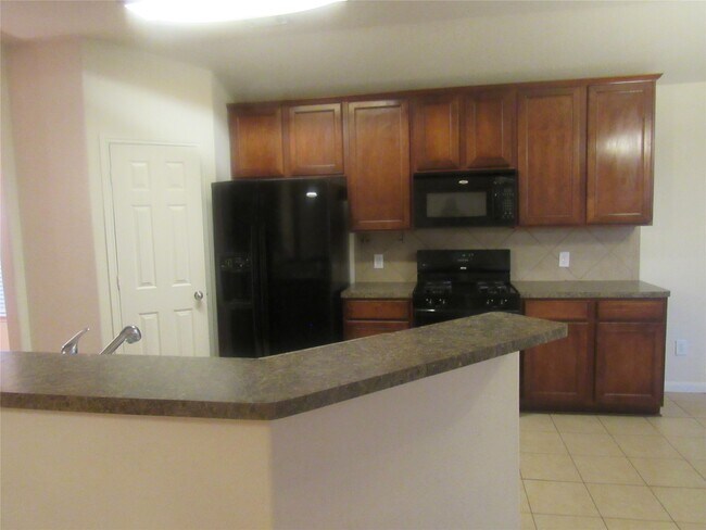 Building Photo - 2611 Colony Haven Cir