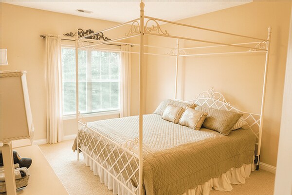 Building Photo - 7488 Victoria Falls Ave