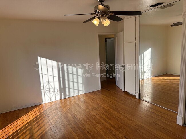 Building Photo - 5700 61st St