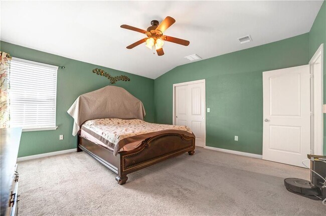 Building Photo - 308 Potters Peak Way