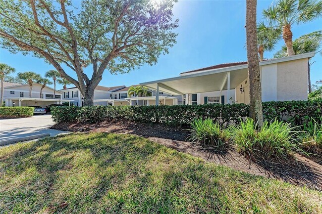 Building Photo - 803 Montrose Dr