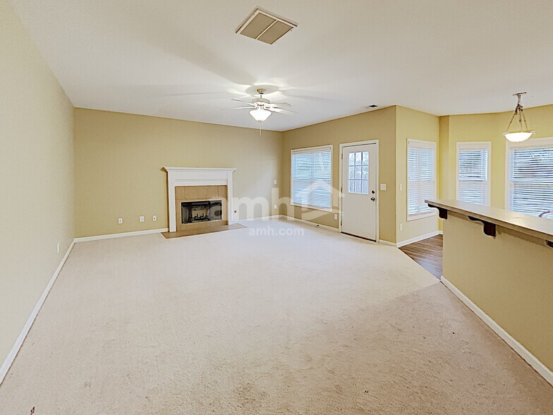 Building Photo - 492 Winter Haven Ln