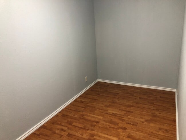 Building Photo - 1 bedroom apartment in Springfield!