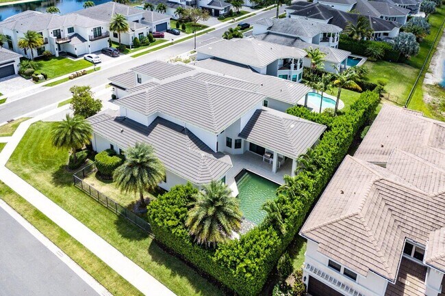 Building Photo - 6990 NW 27th Ave