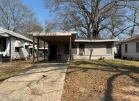 Building Photo - 2946 Midway Ave