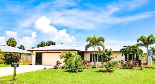 Building Photo - 945 Chevy Chase St NW