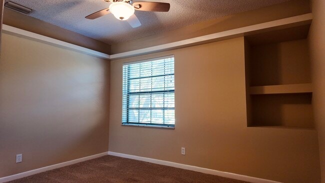 Building Photo - 5418 Firenze Dr