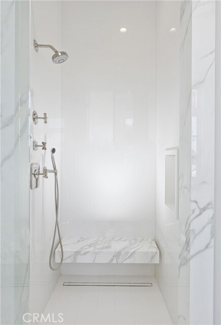 Building Photo - 708 Heliotrope Ave