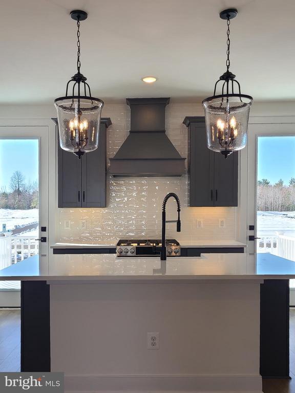 Building Photo - 5046 Bigleaf Rd