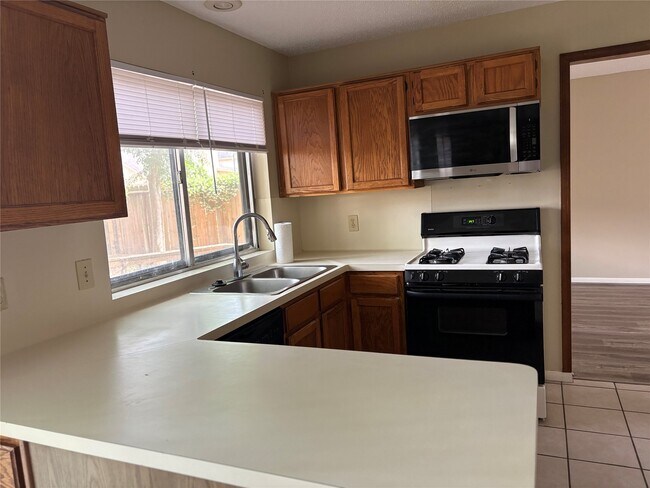 Building Photo - 3310 Mulberry Hill Ln