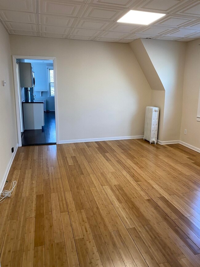 Building Photo - 375 Avenue C