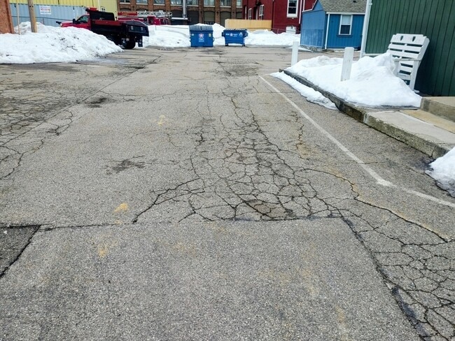 Building Photo - 65 East St