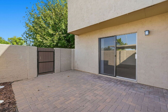 Building Photo - 4163 N 81st St