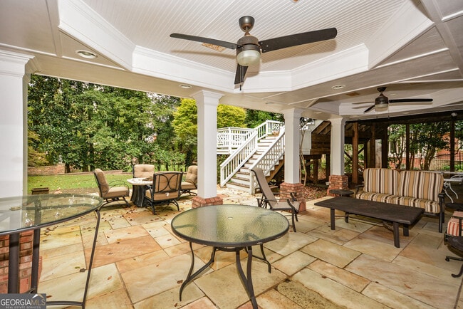 Building Photo - 1640 Lazy River Ln