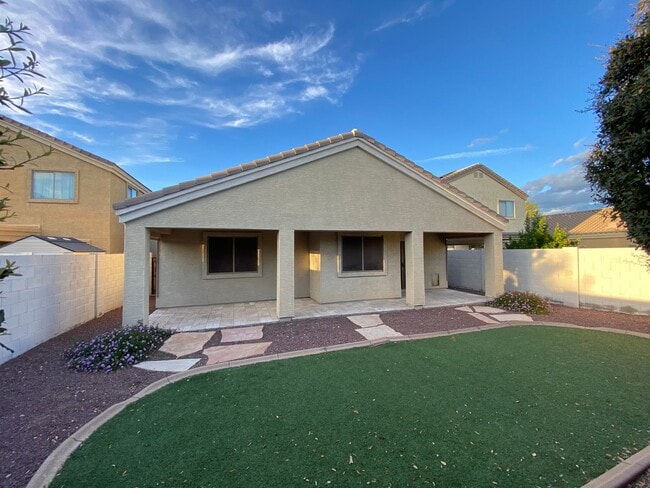 Building Photo - Charming 3 Bed w/Den in Northwest Peoria