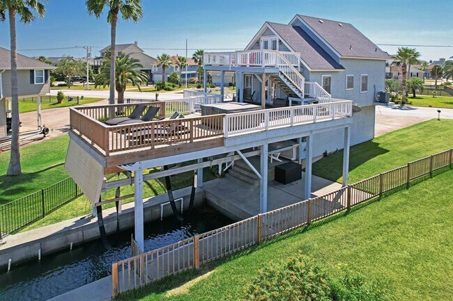 Building Photo - 1134 Tiki Dr