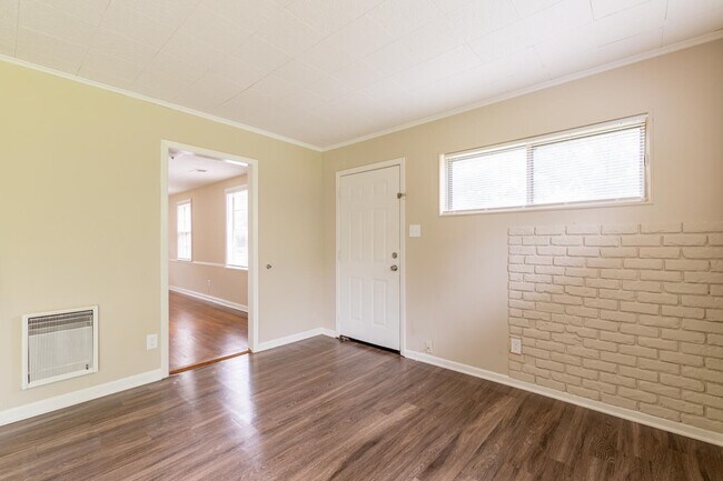 Building Photo - 4107 Owen Rd