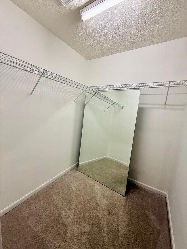 Building Photo - 12223 Paperbark Cir