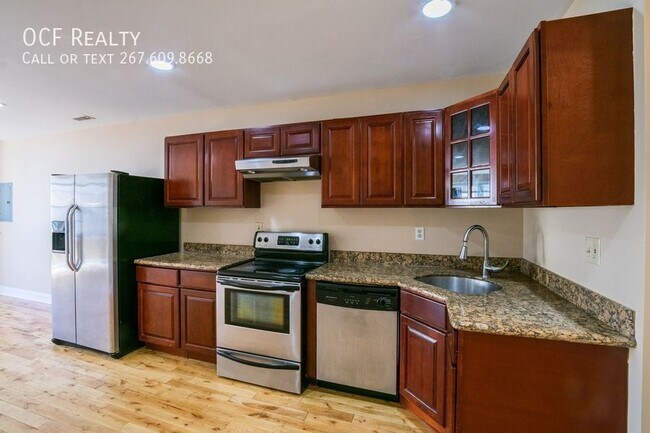 Primary Photo - 1002 S 20th St