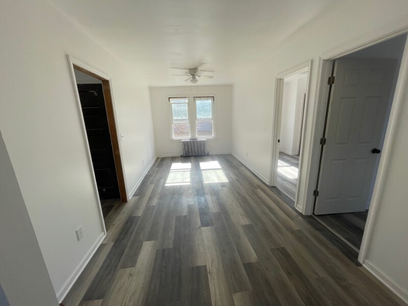 Building Photo - 2438 S 5th St