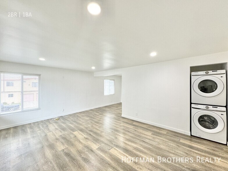 Building Photo - 4132 W 118th St