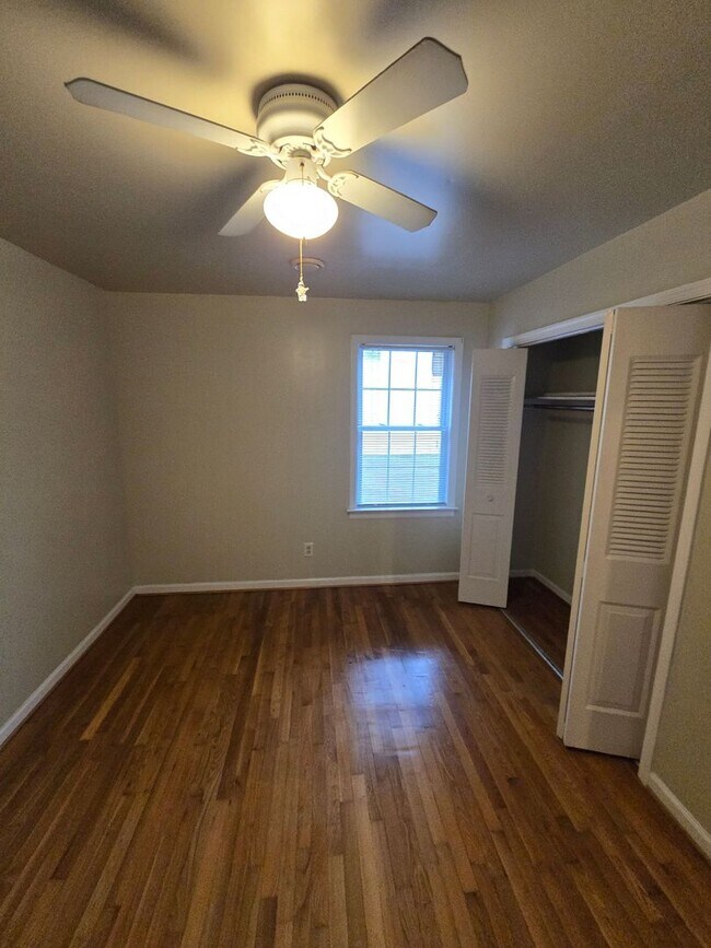 Building Photo - 3 BR House in S. Chesterfield - Available Now!