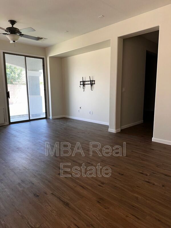 Building Photo - 21382 E Alyssa Rd