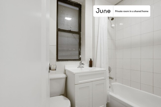 Building Photo - Room in Shared 3 bed/1 bath home in Upper West Side