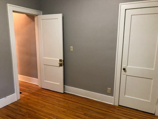 Building Photo - 121 Highland Dr