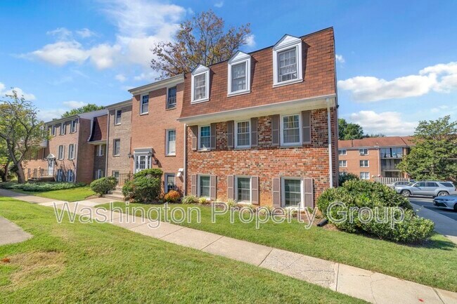 Building Photo - 736 Quince Orchard Blvd