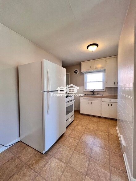 Building Photo - 1144 Polk Blvd