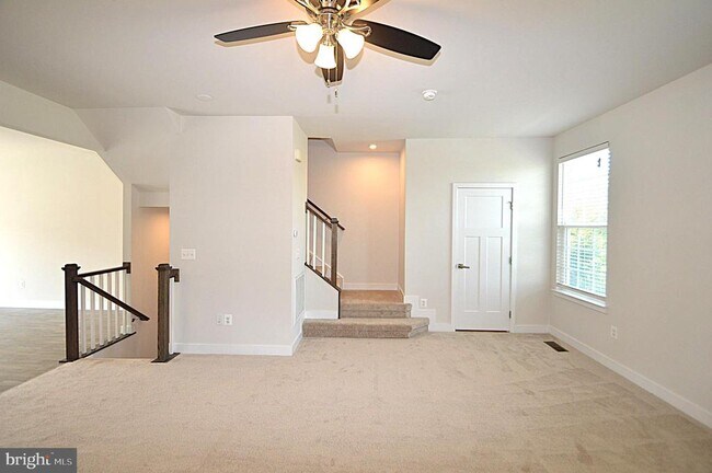 Building Photo - 11328 Willow Green Cir