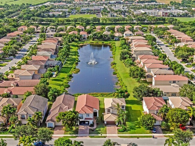 Building Photo - 8895 Chestnut Ridge Way